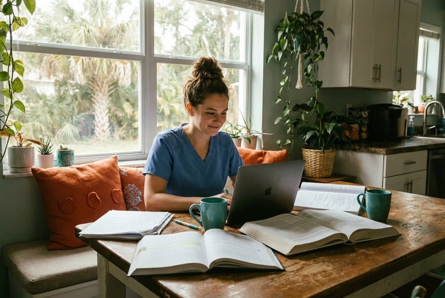 How to Get Your CNA License in Florida: Requirements, Testing, and Timelines